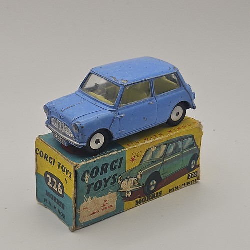 Corgi vintage 226 - vintage, morris